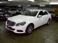  Mercedes-Benz -Class  (-) 