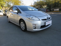 Прокат и аренда Toyota Prius Hybrid